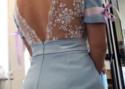 gros plan dentelle cours de couture
